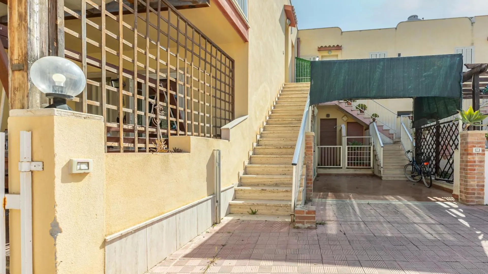 Apartment Brezza Di Mare - Marina Di Ragusa Apt With Parking Italy
