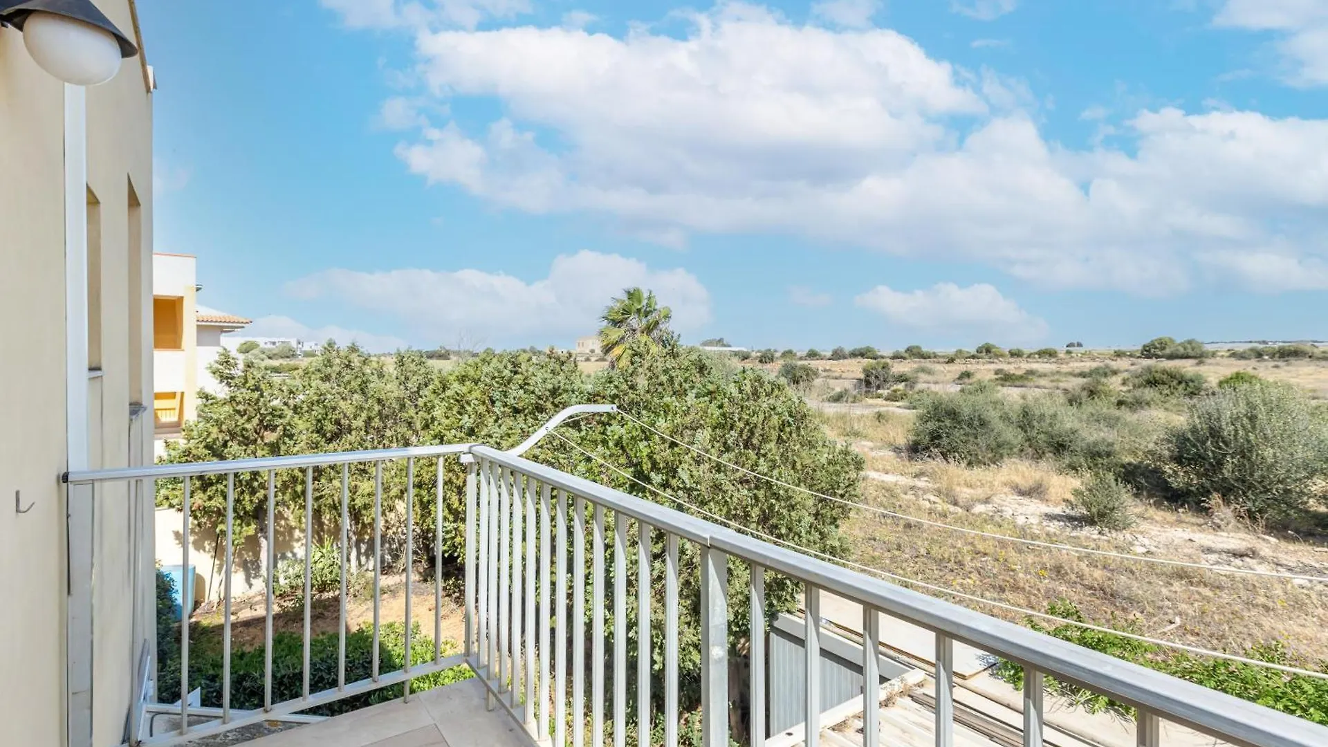 Apartment Brezza Di Mare - Marina Di Ragusa Apt With Parking